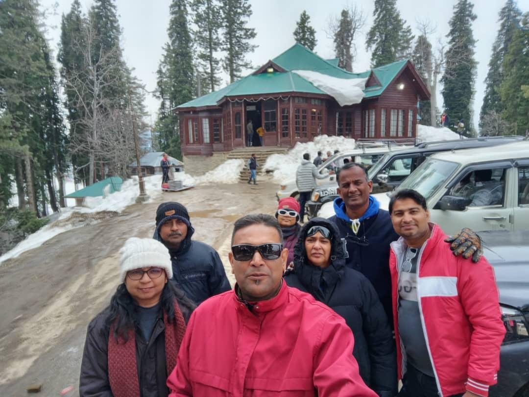 Kashmir Tour For 8 Nights & 9 Days